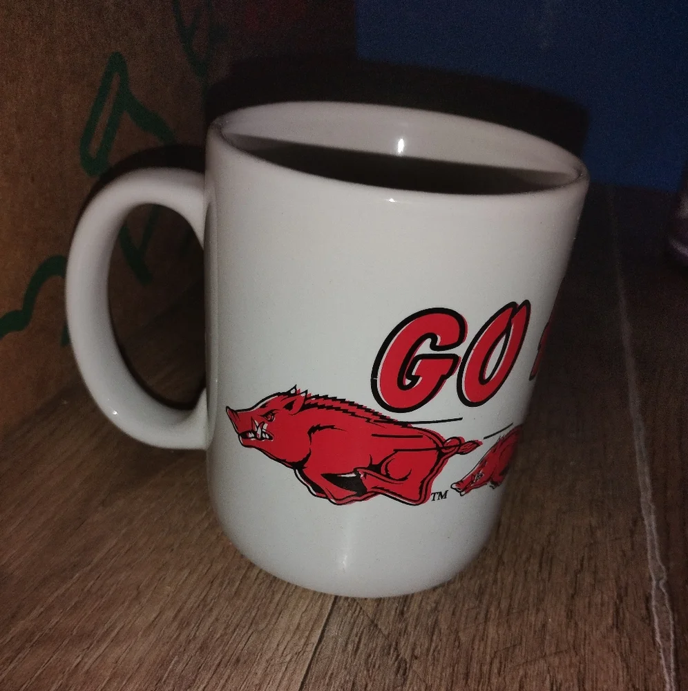 Arkansas Razorbacks Mugs!‎ Set of 2!!!